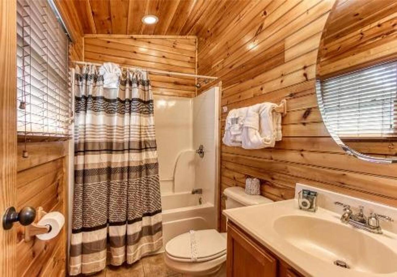 Hébergement de vacances Dreams True With Luxury Cabin! *